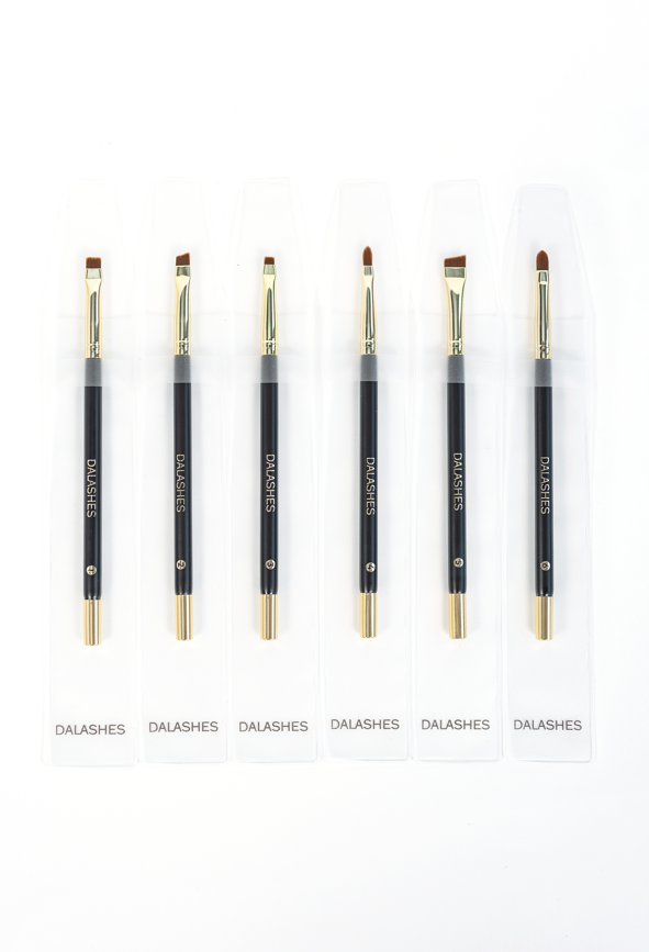 MAGNETIC BRUSHES